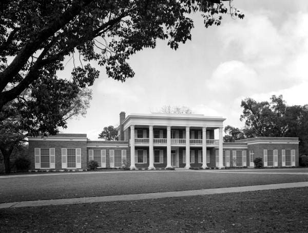 New Florida Governor's Mansion shortly after completion in April 1957.